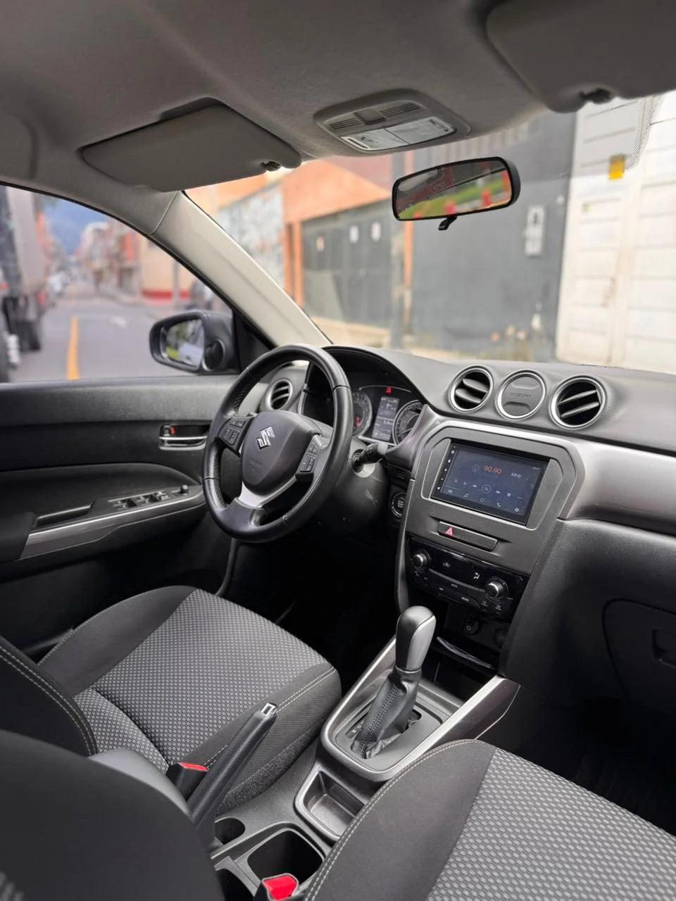 SUZUKI VITARA LIFE AUTOMÁTICA