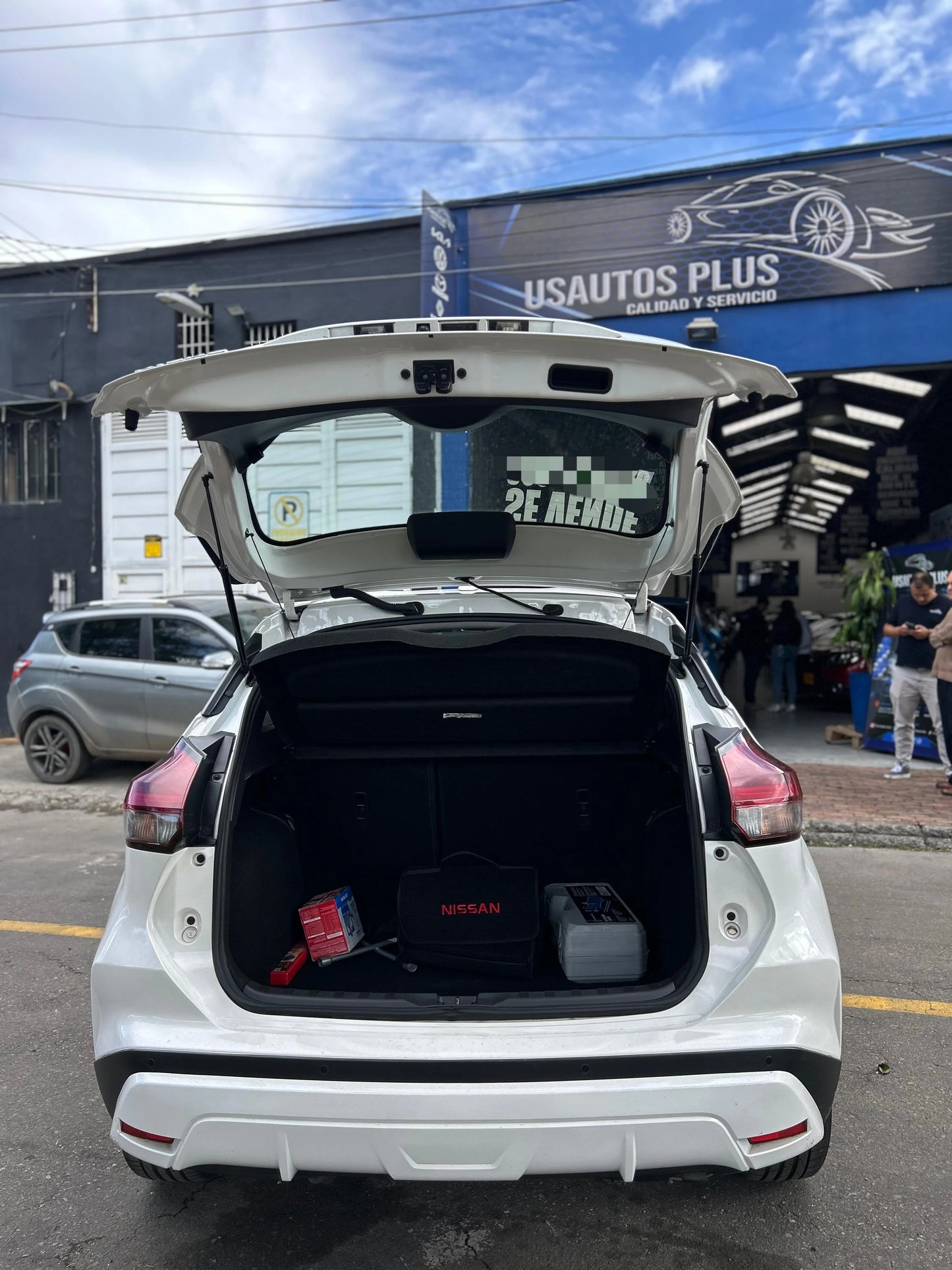 NISSAN KICKS ADVANCE – AUTOMÁTICA GASOLINA 1.6L SUV