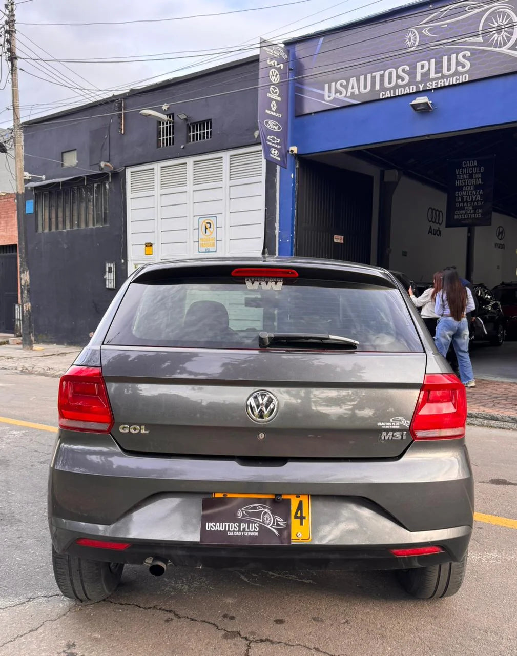 VOLKSWAGEN GOL TRENDLINE HATCHBACK MECÁNICO