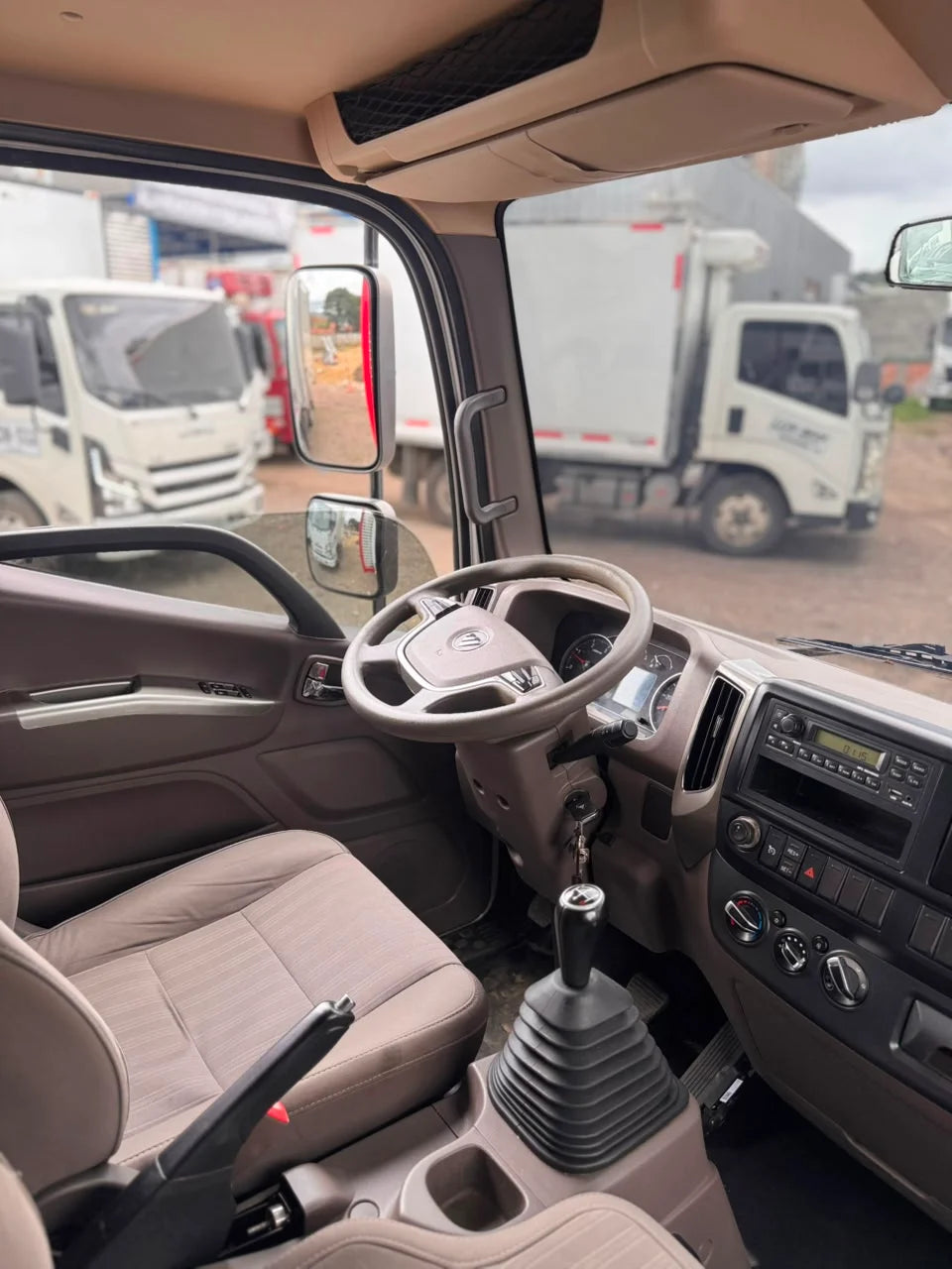 FOTON FHR MOTOR CUMMINS FURGÓN CARGA SECA