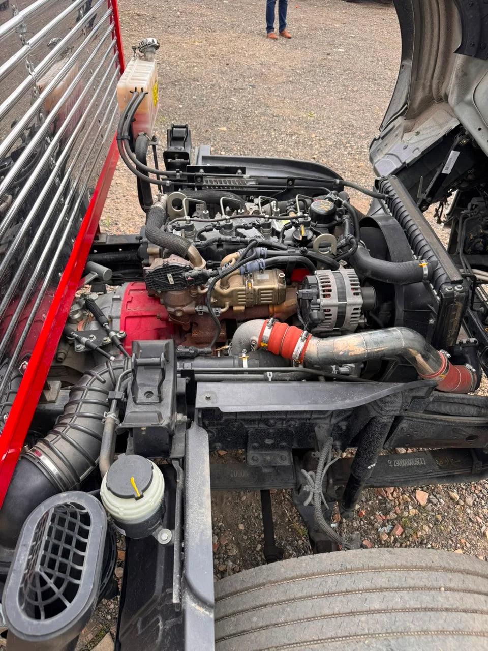 FOTON FHR MOTOR CUMMINS FURGÓN CARGA SECA