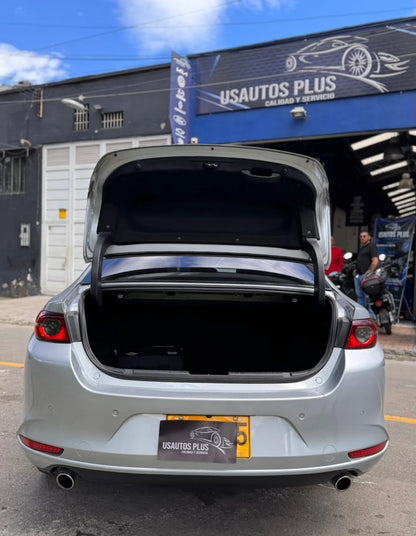 MAZDA 3 TOURING SEDÁN AUTOMÁTICO 2021