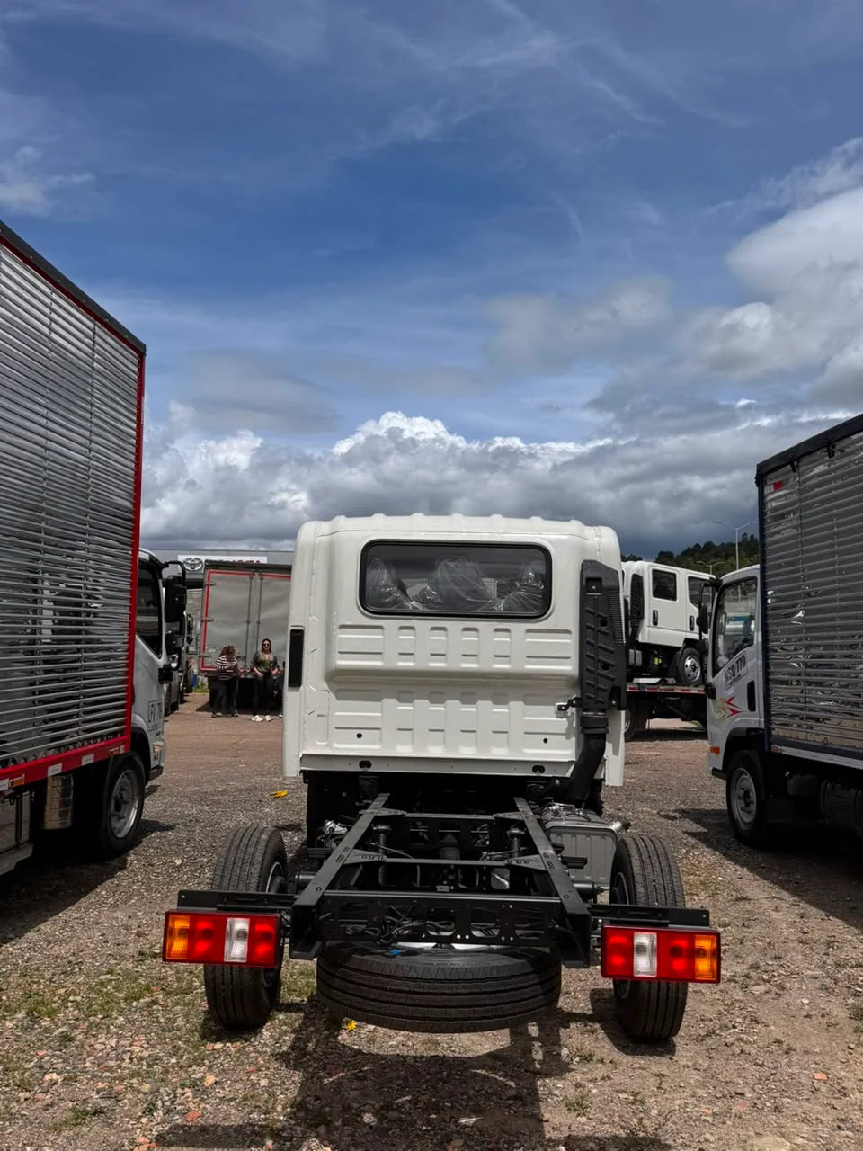 JMC 2.8L DOBLE CABINA 4X2 EURO VI
