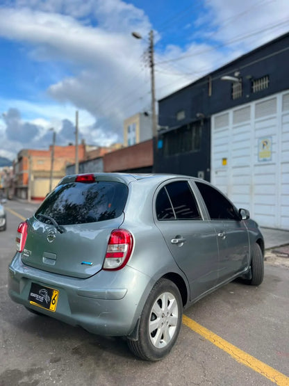 NISSAN MARCH SENSE MECÁNICO 2013