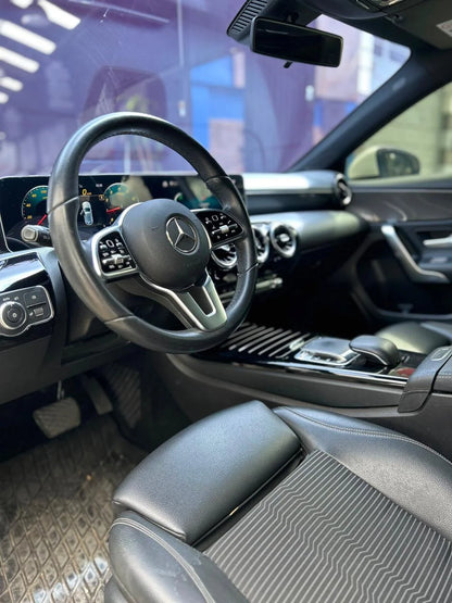 MERCEDES-BENZ A200 AUTOMÁTICO