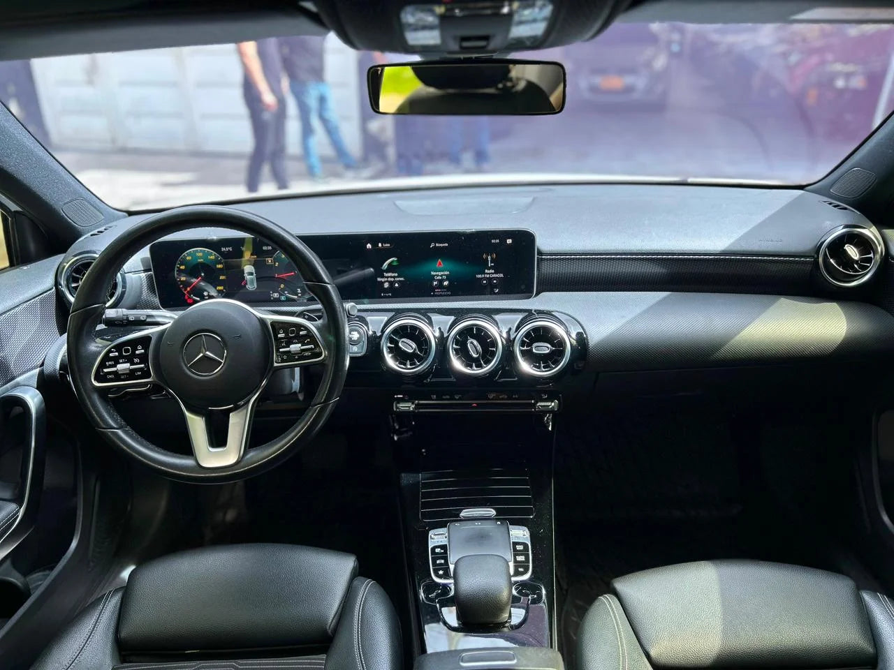 MERCEDES-BENZ A200 AUTOMÁTICO