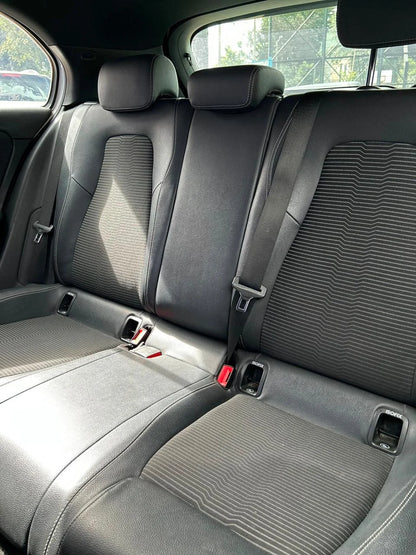 MERCEDES-BENZ A200 AUTOMÁTICO