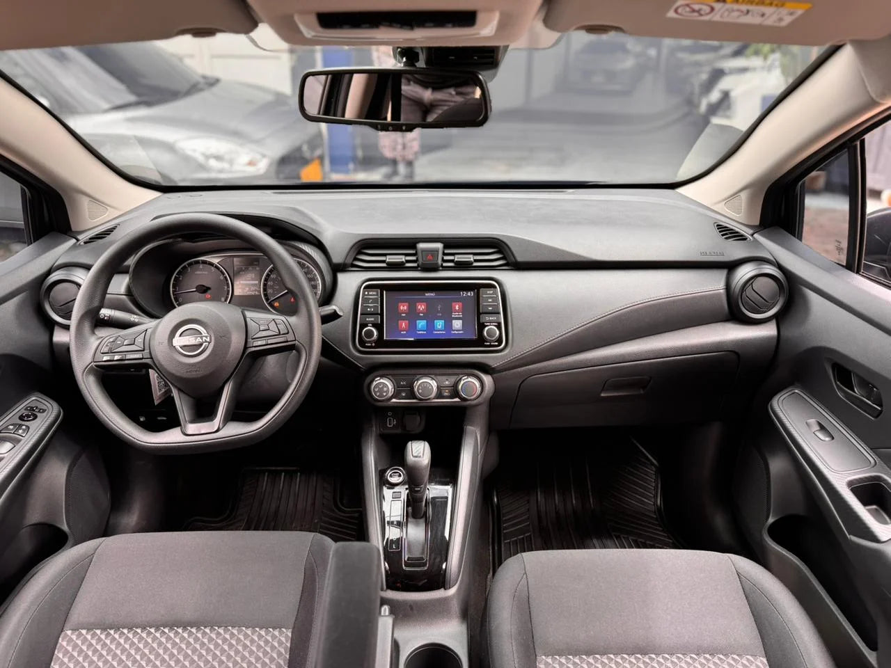 NISSAN VERSA SENSE AT 2025
