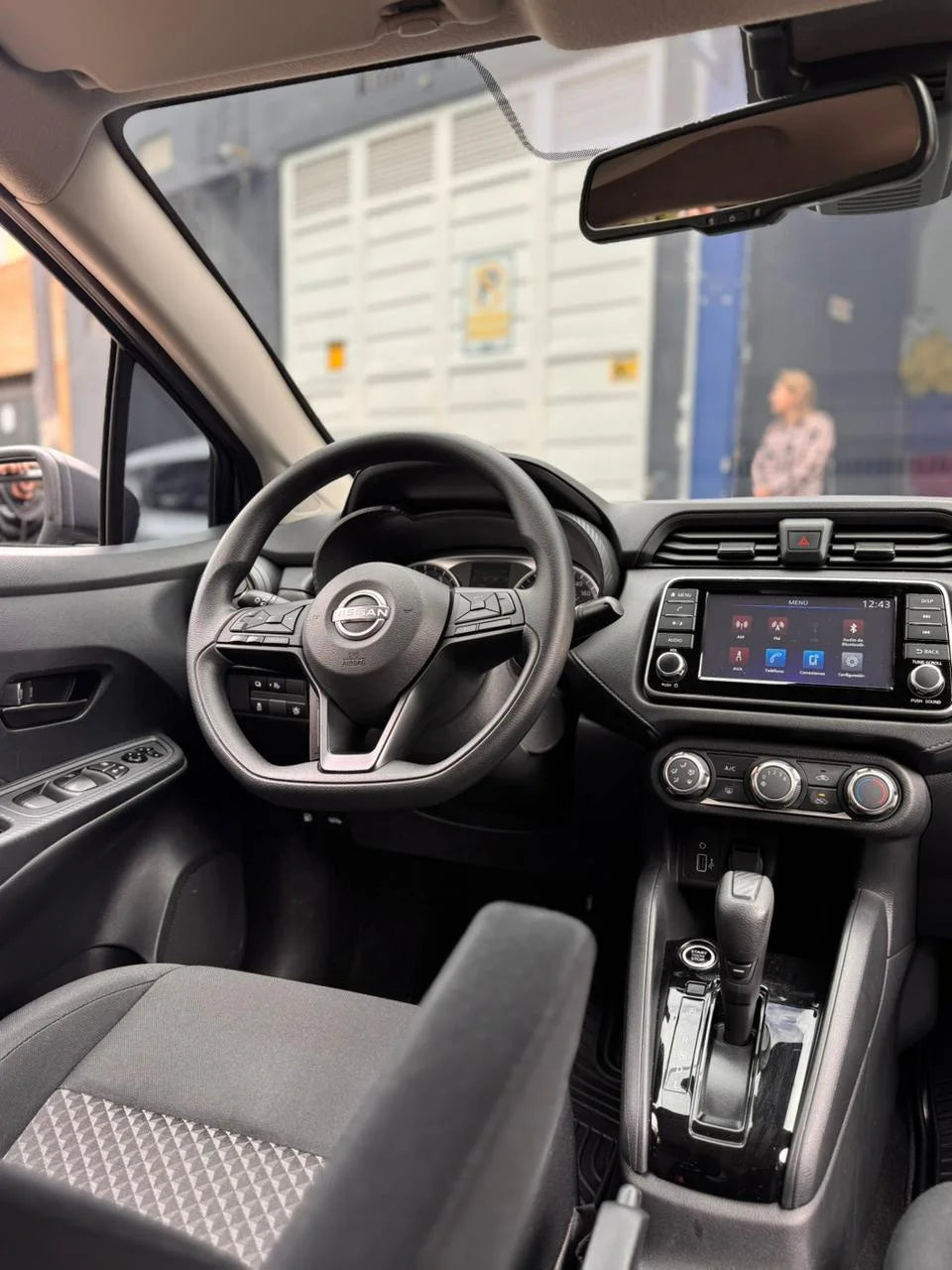NISSAN VERSA SENSE AT 2025