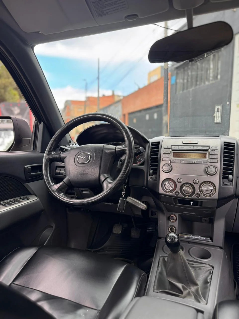 MAZDA BT-50 DOBLE CABINA GASOLINA 2011