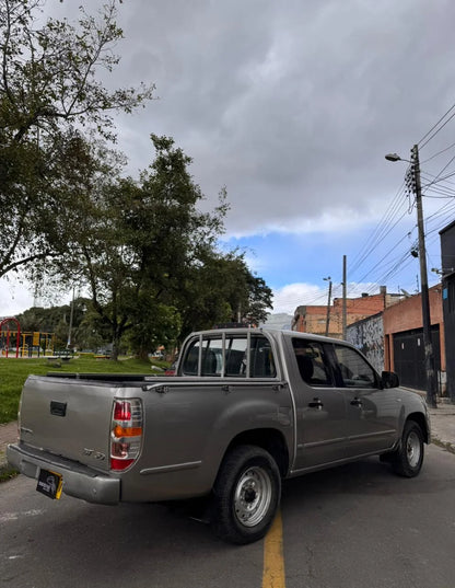 MAZDA BT-50 DOBLE CABINA GASOLINA 2011