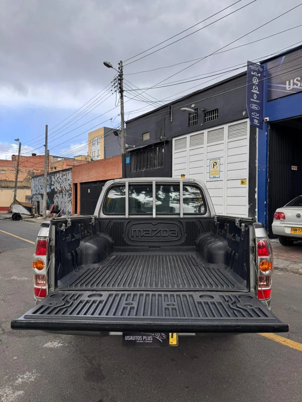 MAZDA BT-50 DOBLE CABINA GASOLINA 2011