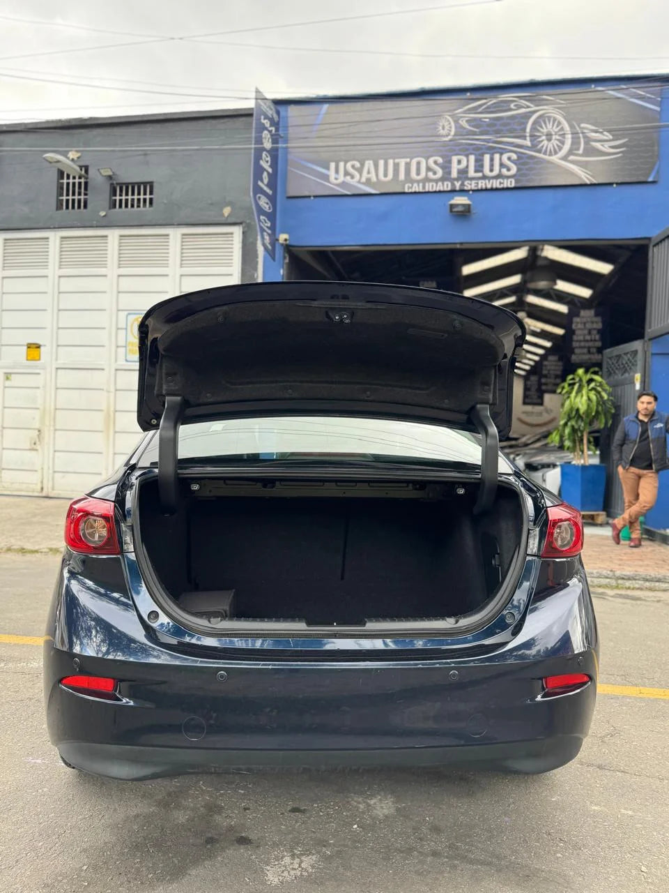 MAZDA 3 TOURING SEDÁN AUTOMÁTICO 2018