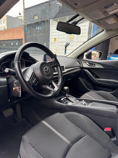 MAZDA 3 TOURING SEDÁN AUTOMÁTICO 2018