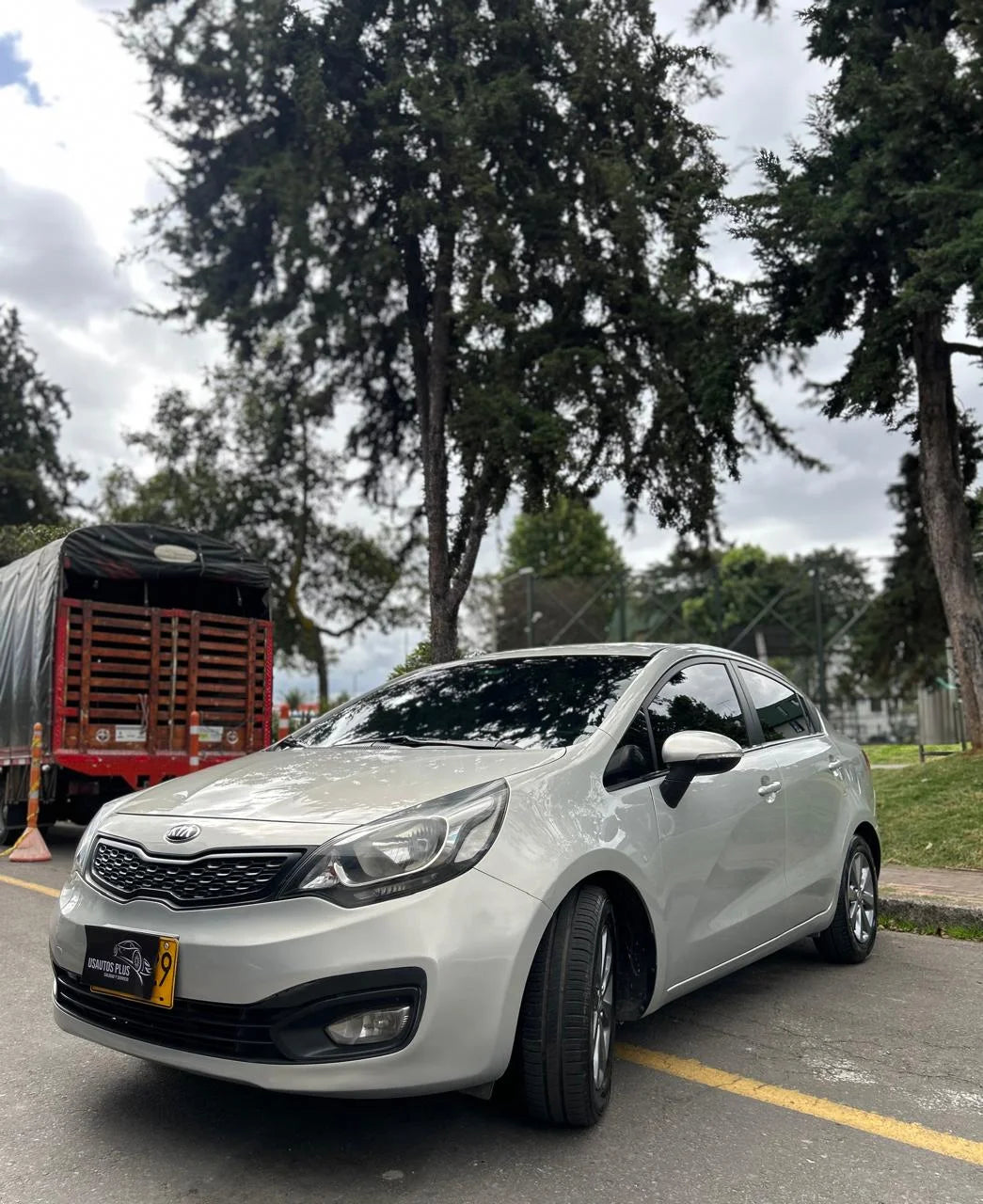 KIA RIO UB EX AUTOMATICO 2013