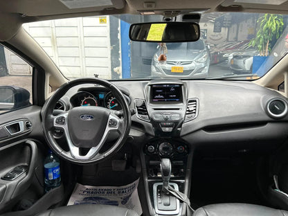 FORD FIESTA SEDÁN AUTOMÁTICO TITANIUM