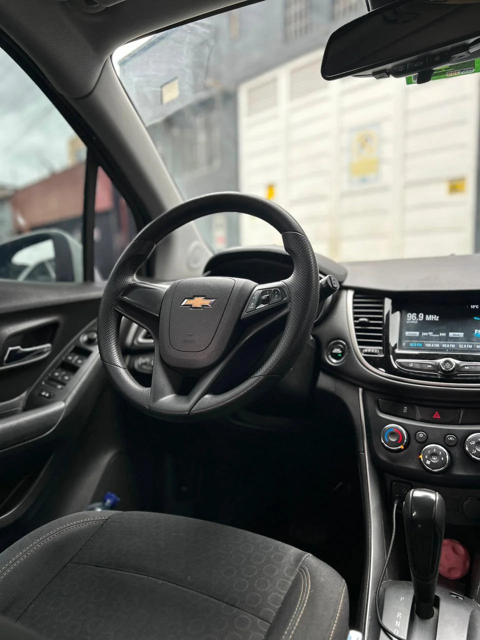 CHEVROLET TRACKER LS AUTOMÁTICA