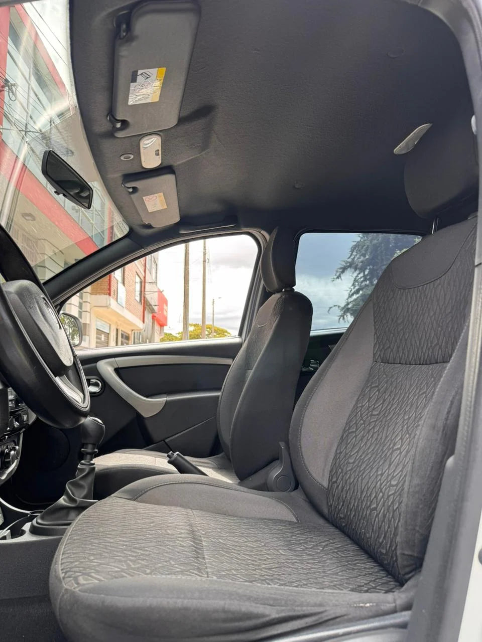 RENAULT DUSTER OROCH EXPRESSION 2.0 4x2 MECÁNICA