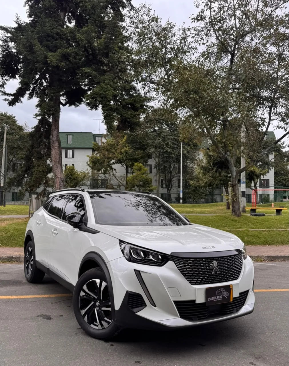 PEUGEOT 2008 ALLURE 1.2 TURBO AUTOMÁTICA