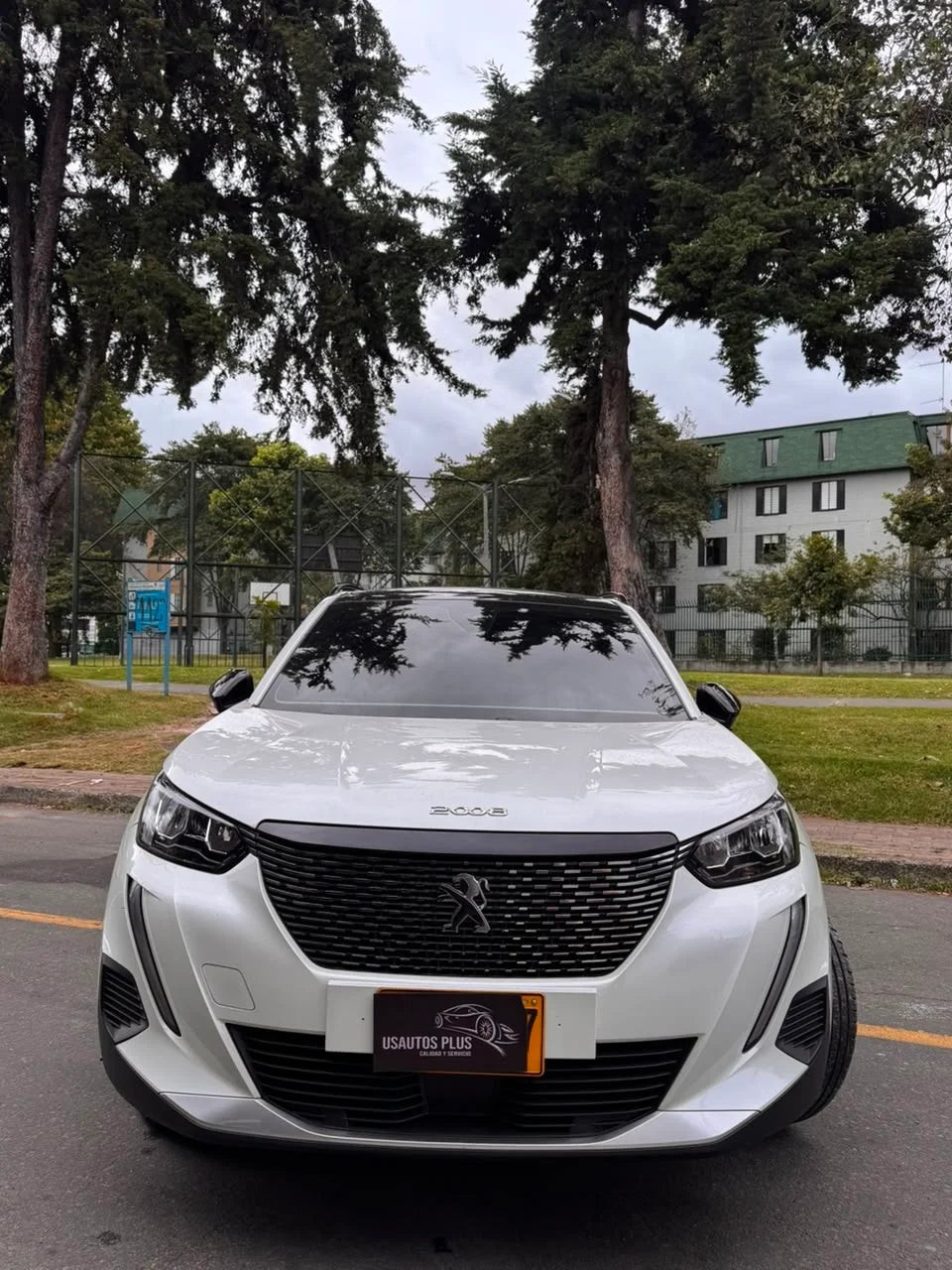 PEUGEOT 2008 ALLURE 1.2 TURBO AUTOMÁTICA