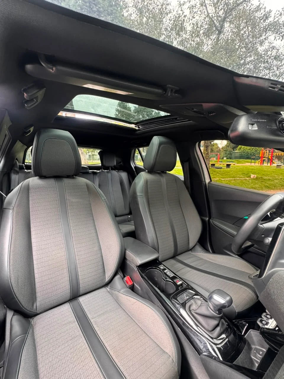 PEUGEOT 2008 ALLURE 1.2 TURBO AUTOMÁTICA