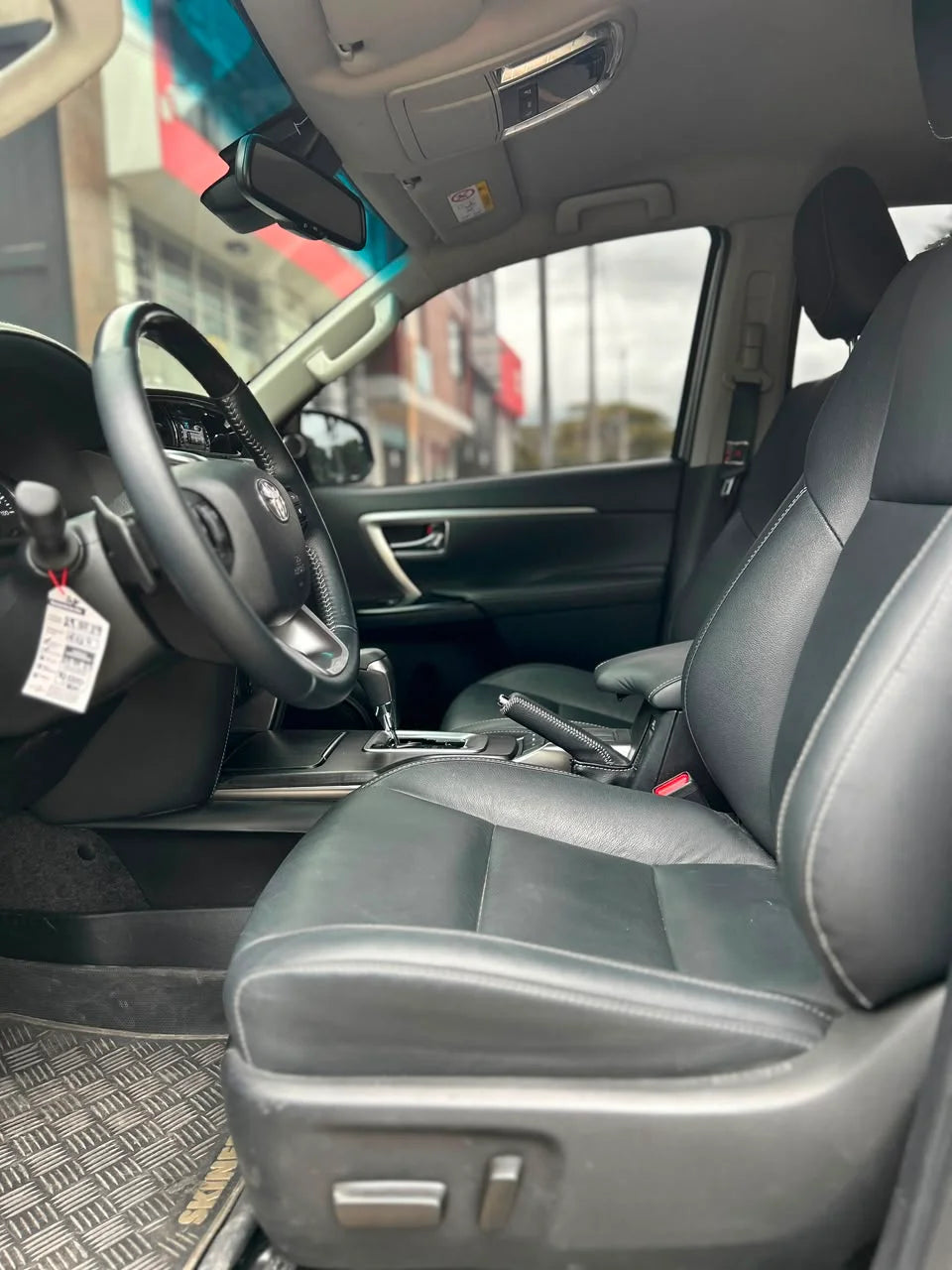 TOYOTA FORTUNER SRV DIESEL 4*4