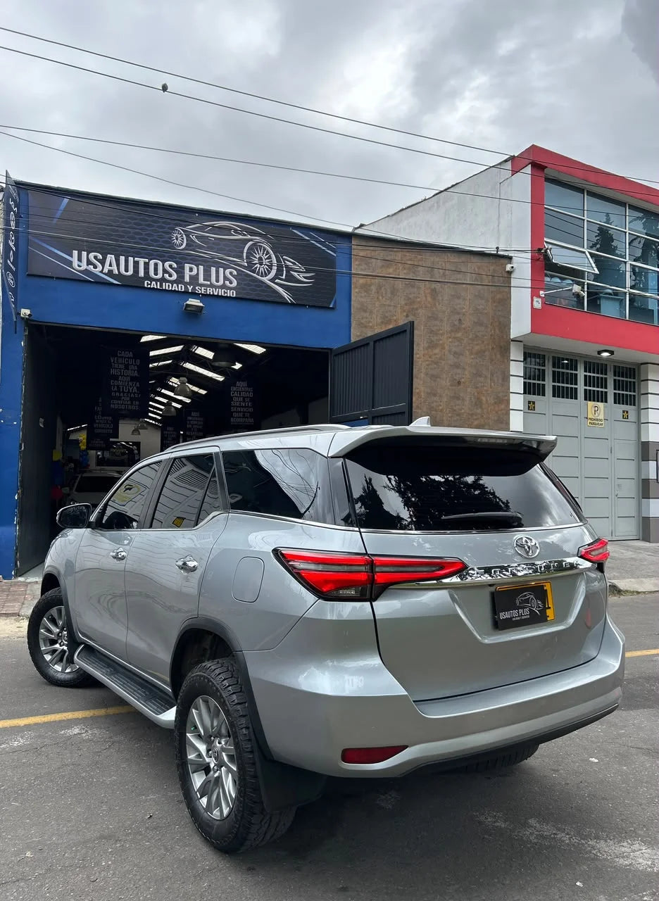 TOYOTA FORTUNER SRV DIESEL 4*4