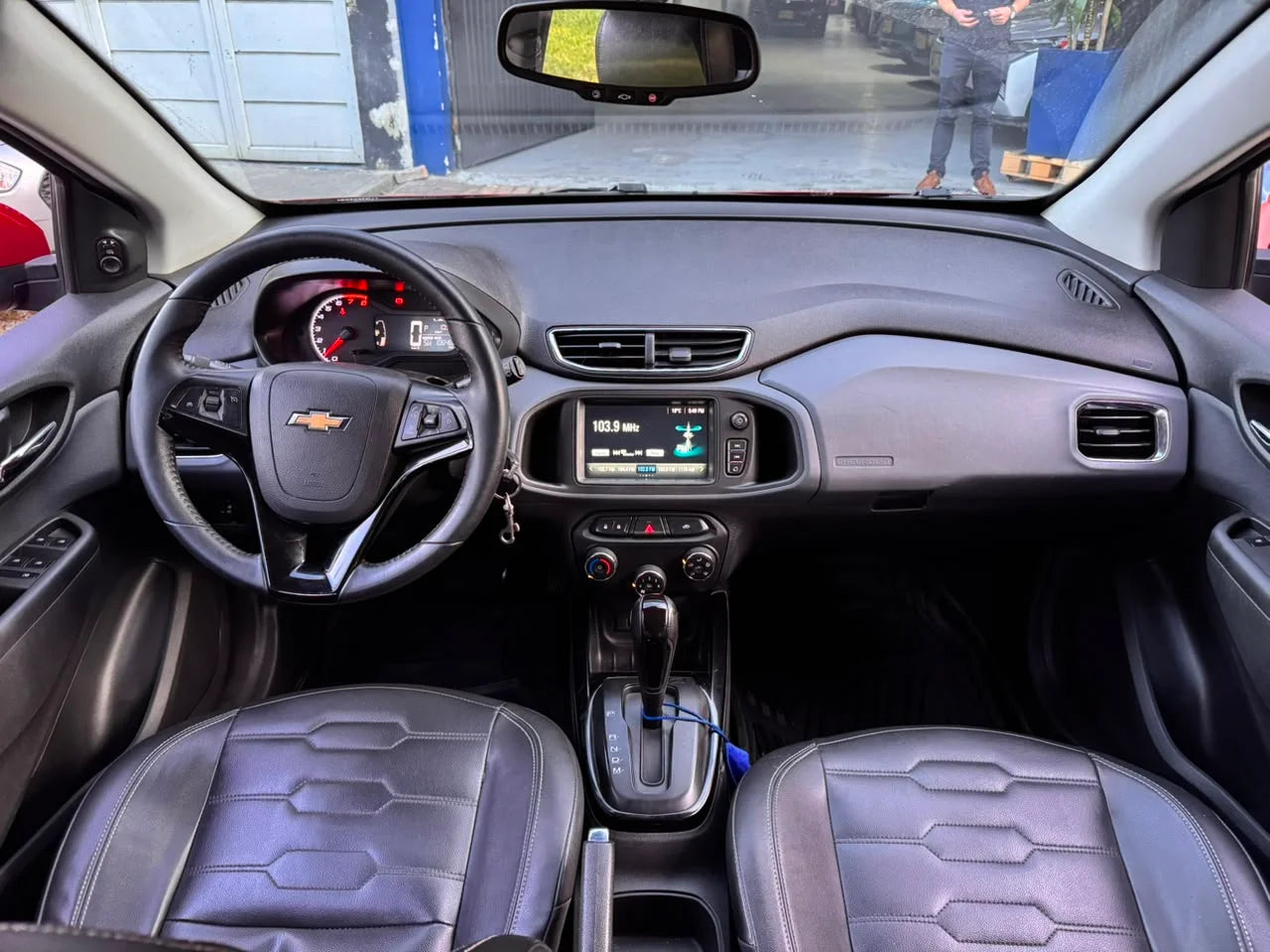 CHEVROLET ONIX LTZ AUTOMÁTICO HATCHBACK