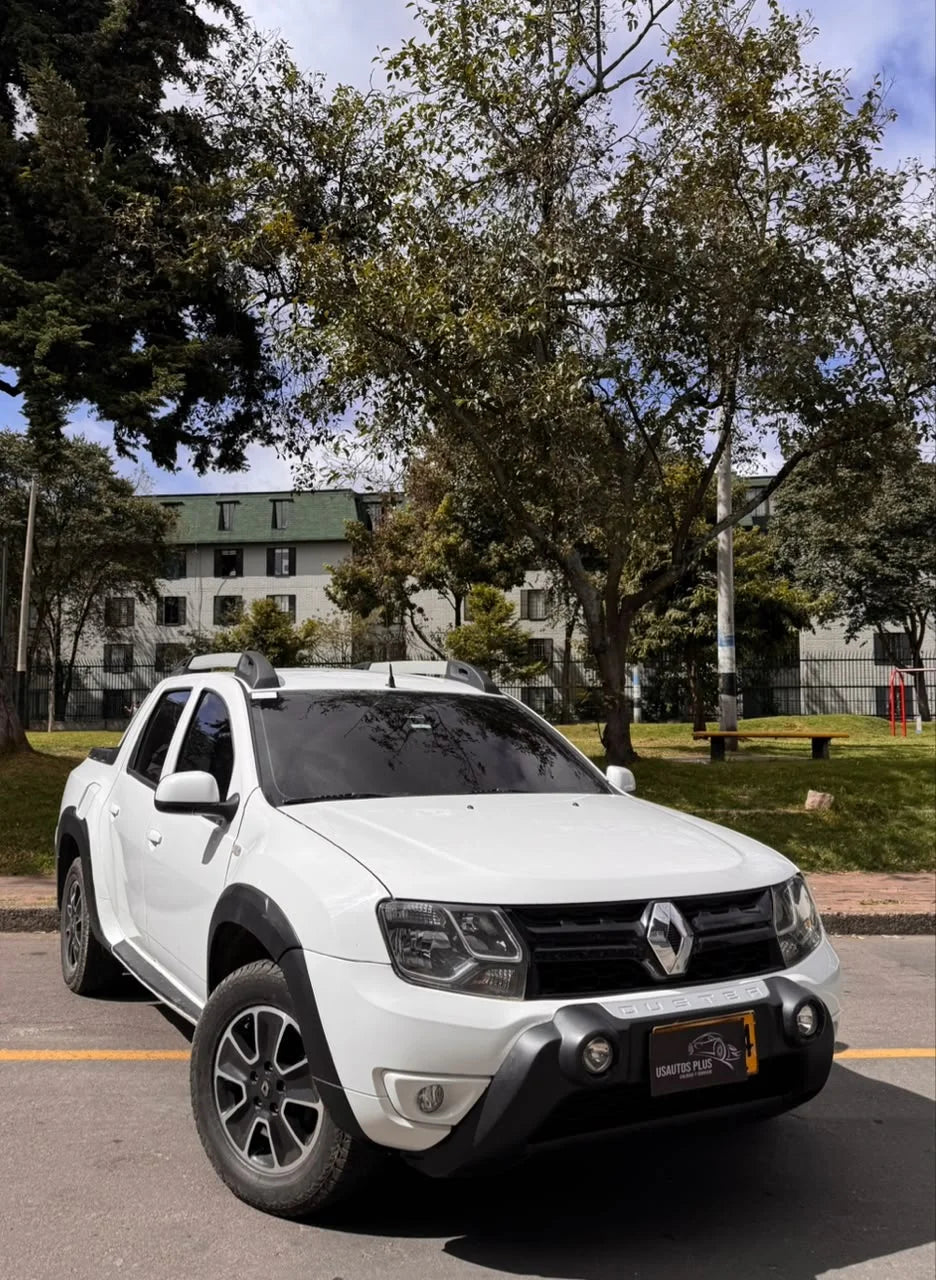 RENAULT DUSTER OROCH INTENS 4x4 MECÁNICA