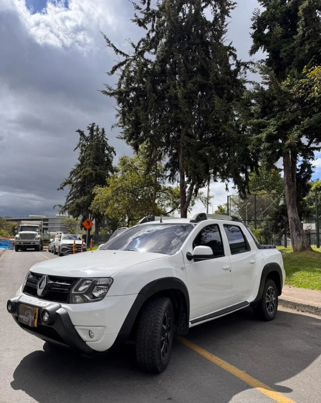 RENAULT DUSTER OROCH INTENS 4x4 MECÁNICA