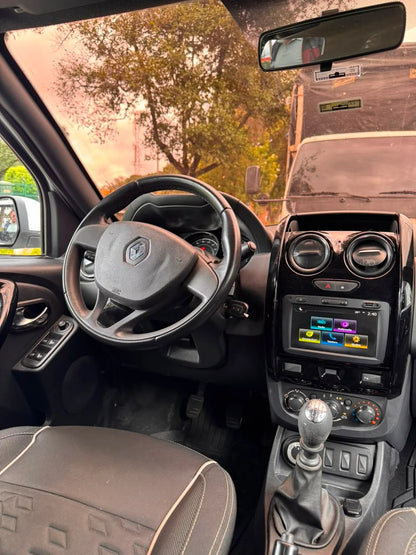 RENAULT DUSTER OROCH INTENS 4x4 MECÁNICA
