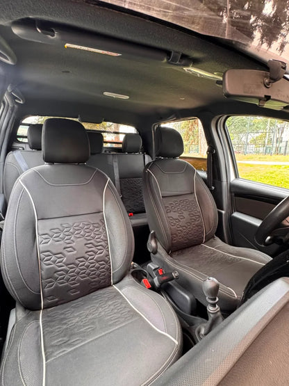 RENAULT DUSTER OROCH INTENS 4x4 MECÁNICA