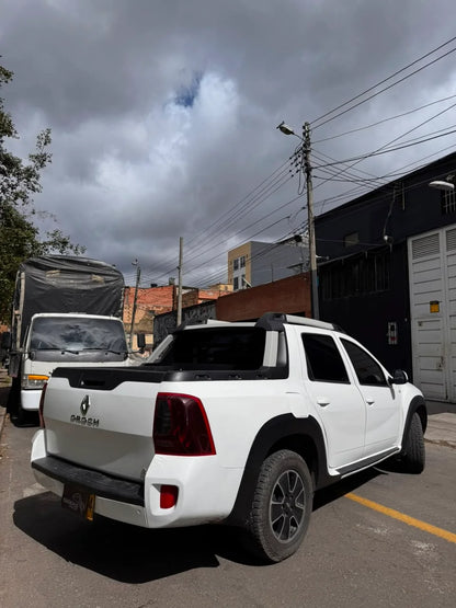 RENAULT DUSTER OROCH INTENS 4x4 MECÁNICA