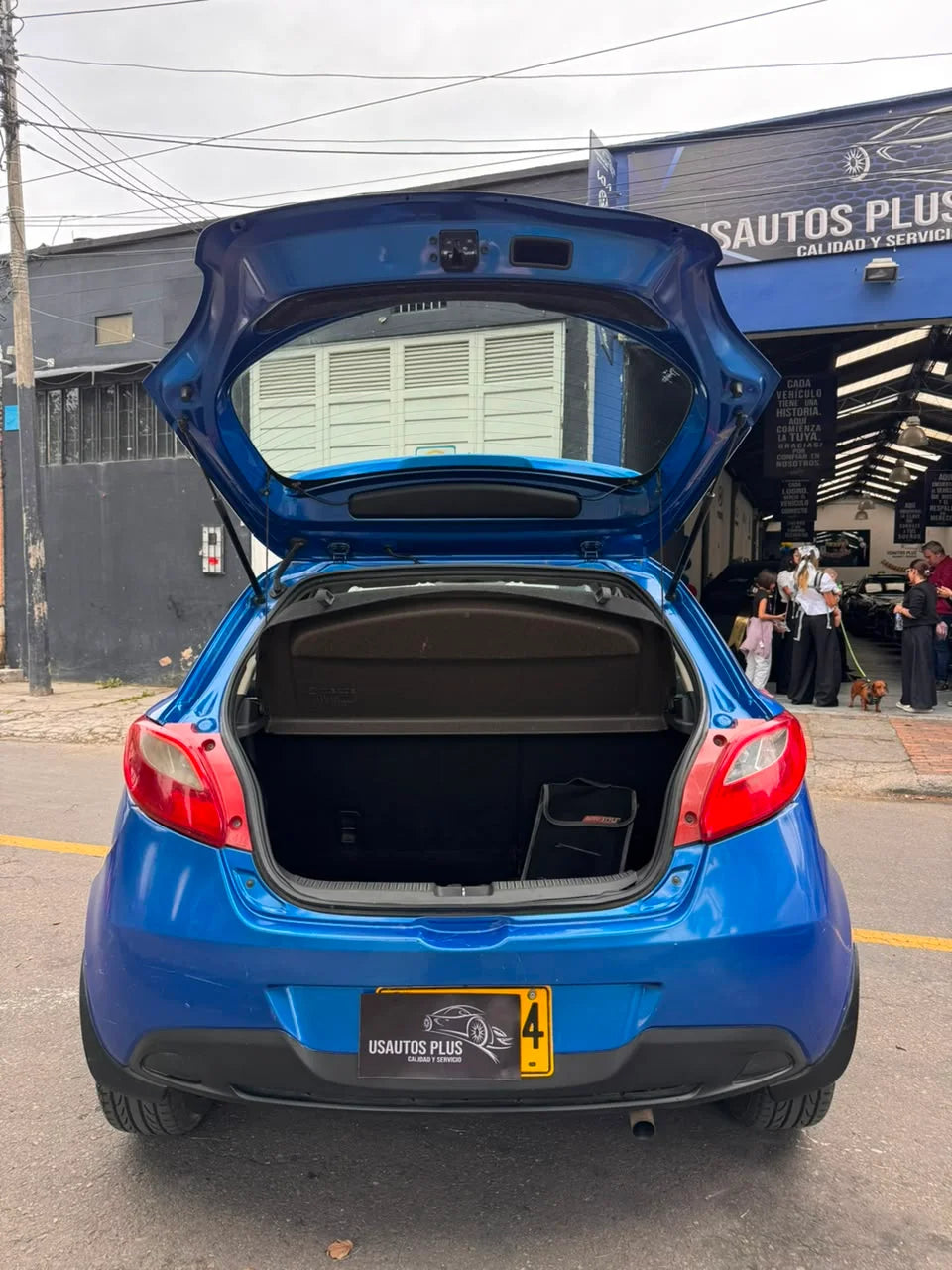 MAZDA 2 HATCHBACK MECÁNICO