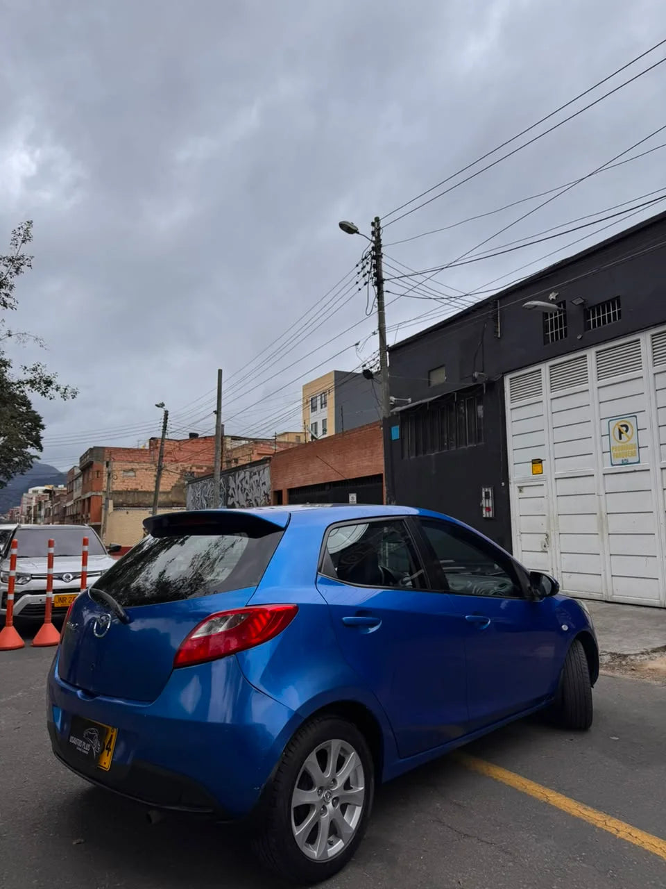 MAZDA 2 HATCHBACK MECÁNICO