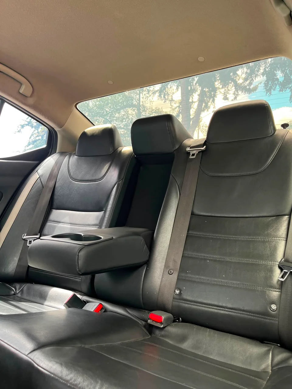 NISSAN VERSA EXCLUSIVE SEDÁN