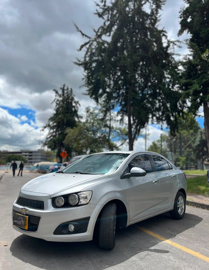CHEVROLET SONIC LT SEDÁN MECÁNICO