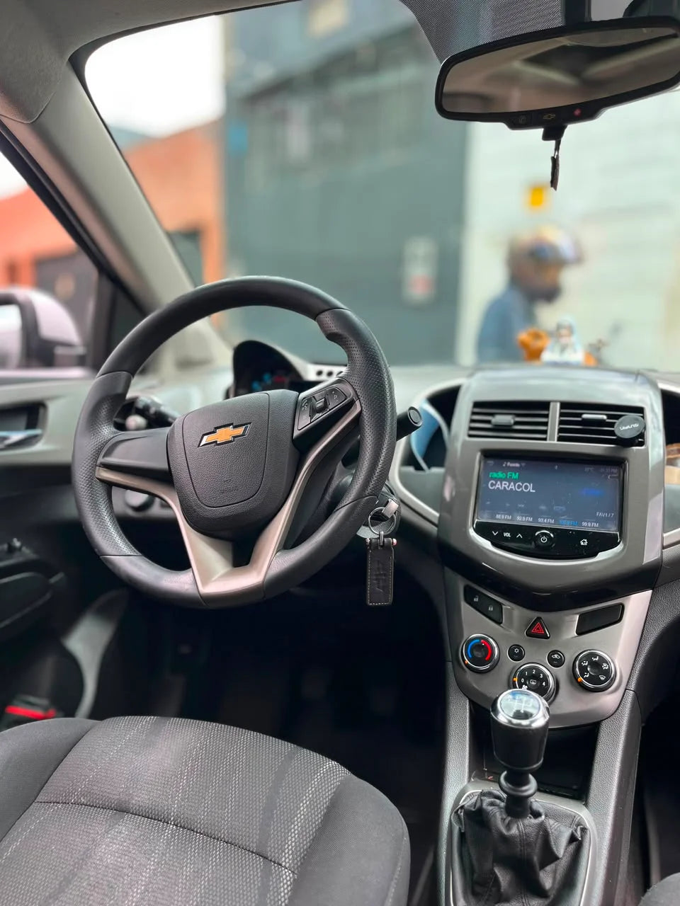 CHEVROLET SONIC LT SEDÁN MECÁNICO