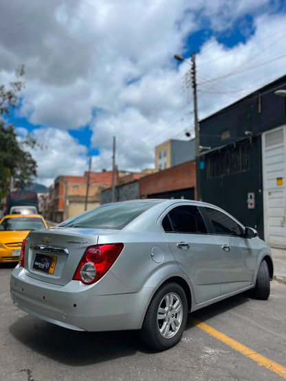 CHEVROLET SONIC LT SEDÁN MECÁNICO
