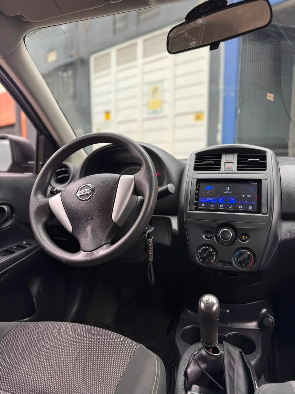 NISSAN VERSA SENSE MECÁNICO