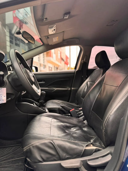 NISSAN VERSA ADVANCE MECÁNICO