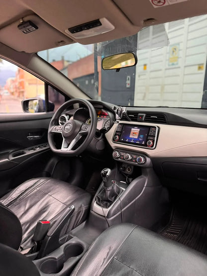 NISSAN VERSA ADVANCE MECÁNICO