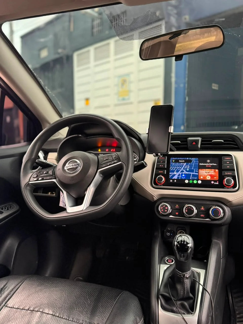 NISSAN VERSA ADVANCE MECÁNICO