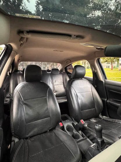 NISSAN VERSA ADVANCE MECÁNICO