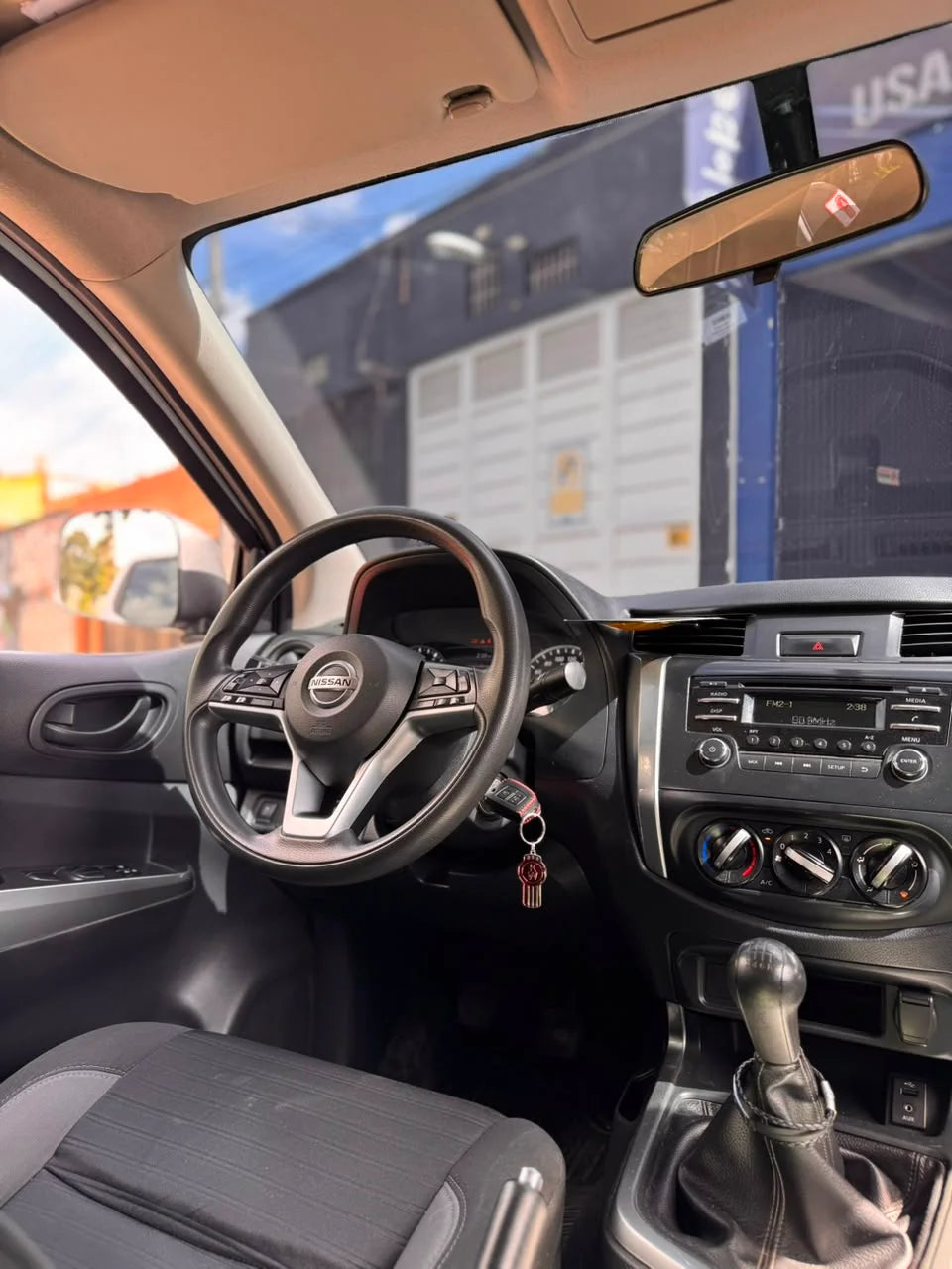 NISSAN FRONTIER DOBLE CABINA 4X2 MT