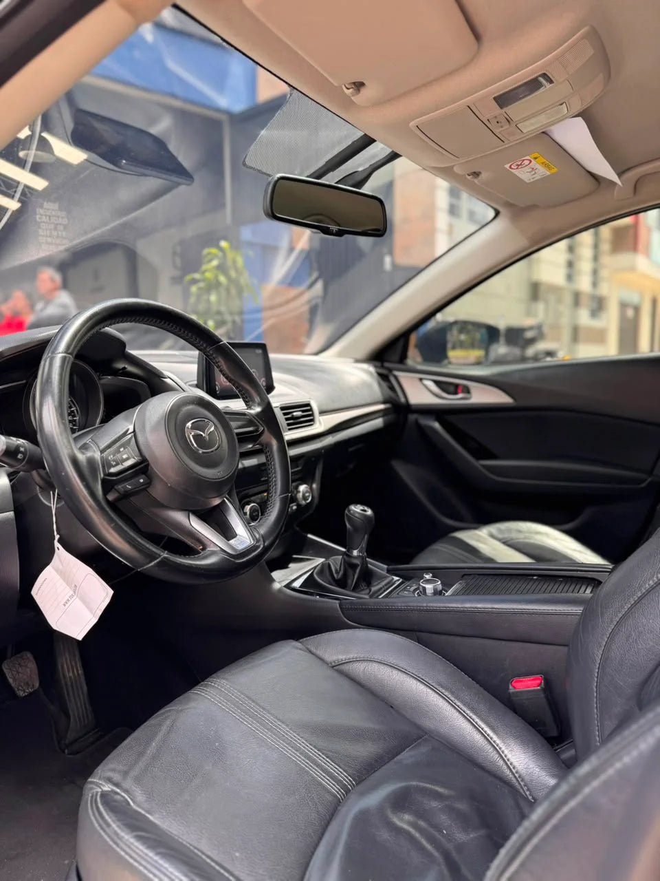 MAZDA 3 TOURING SEDÁN MECANICO  2019