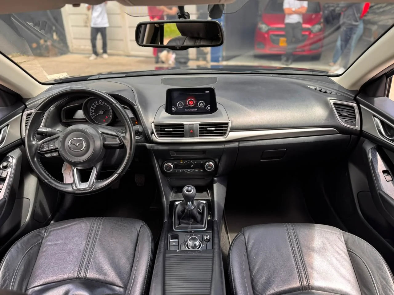 MAZDA 3 TOURING SEDÁN MECANICO  2019