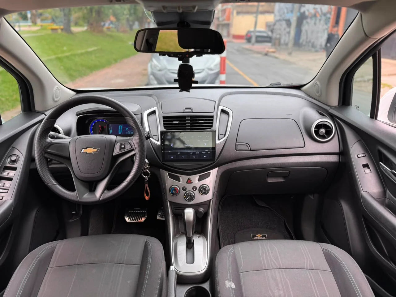 CHEVROLET TRACKER LT AT
