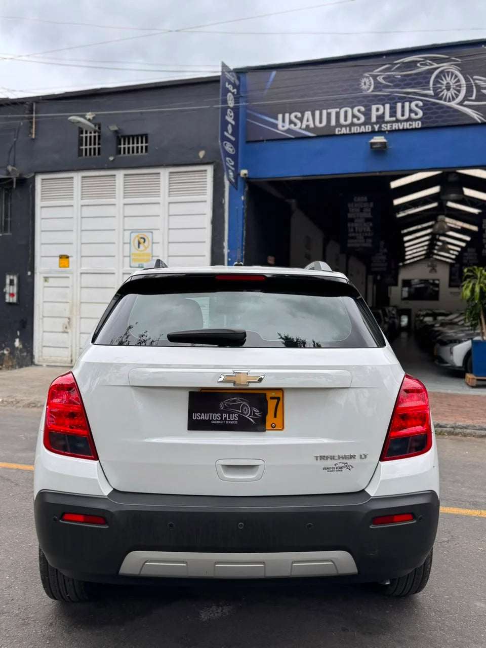 CHEVROLET TRACKER LT AT