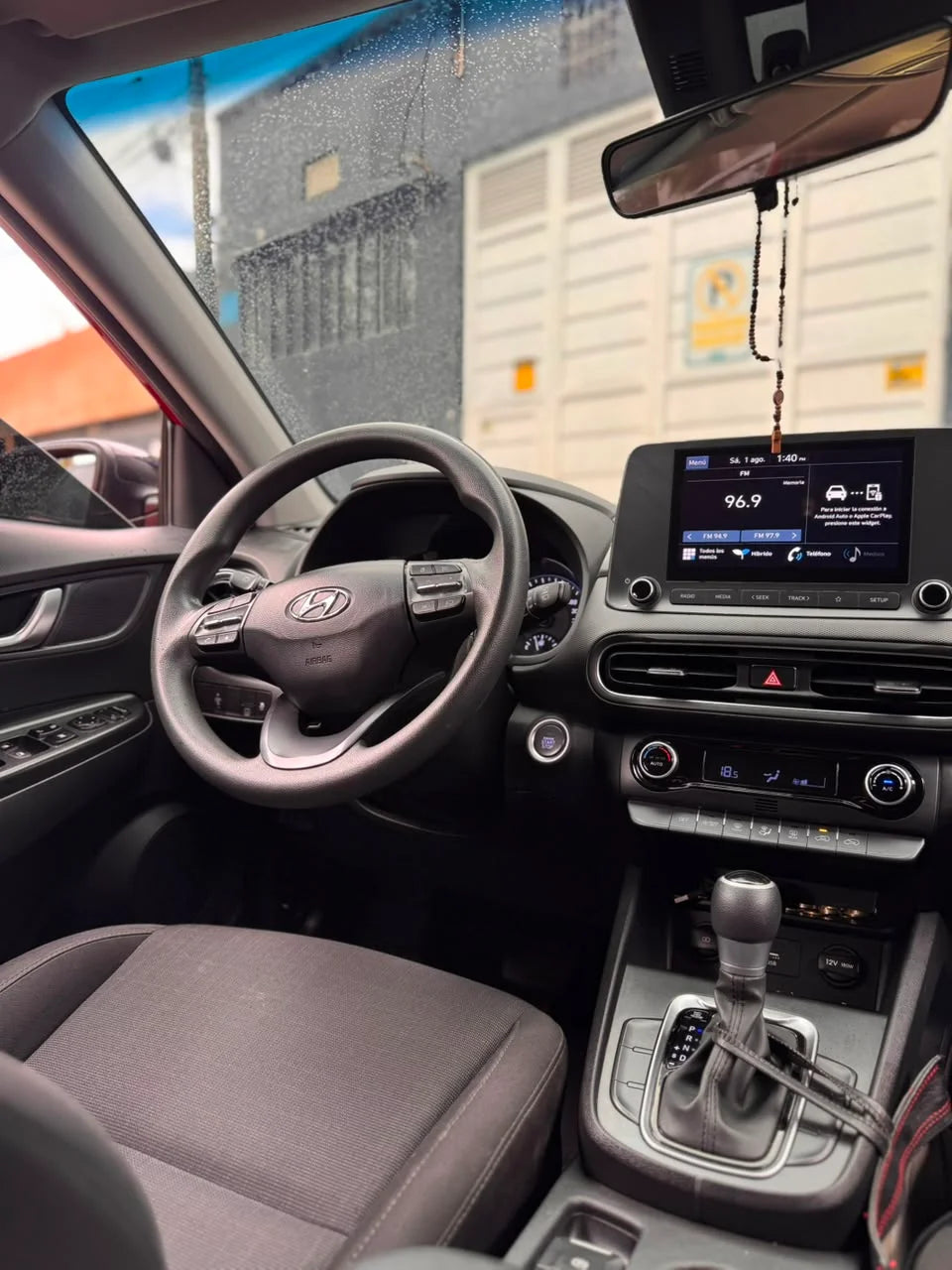 HYUNDAI KONA PREMIUM HYBRID AT